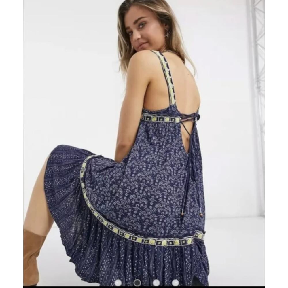 Free People Borderline Tank Mini Dress Medium Boho Embroidered Tunic Ruffle Hem - Picture 15 of 16